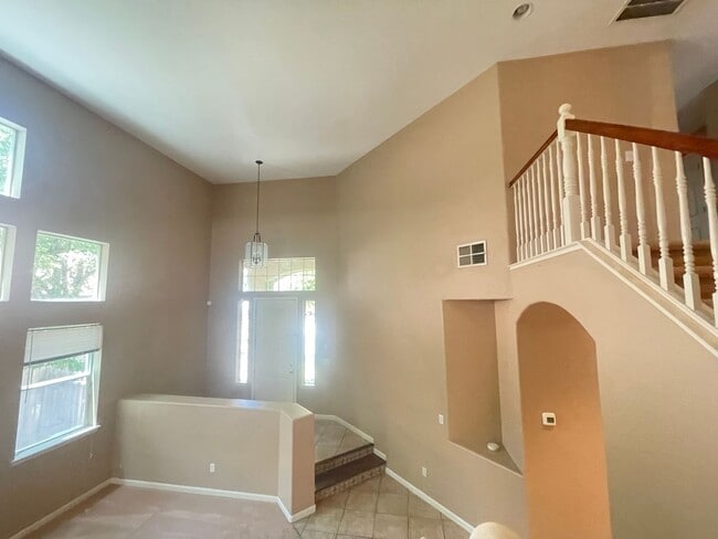 Building Photo - 959 Sterling Cir