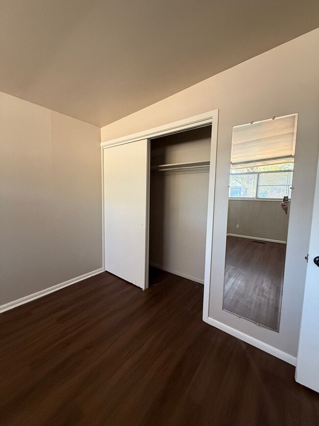 Building Photo - 5332 E 26th Pl