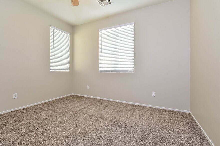 Building Photo - 5736 Adanon St