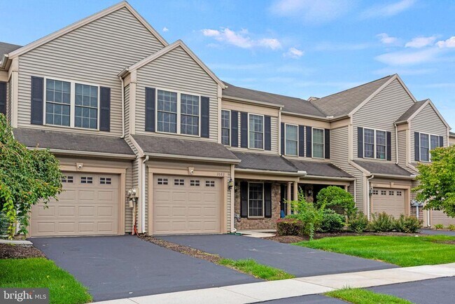 Building Photo - 2082 Deer Run Dr