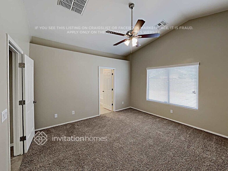 Building Photo - 3122 S 93rd Ln