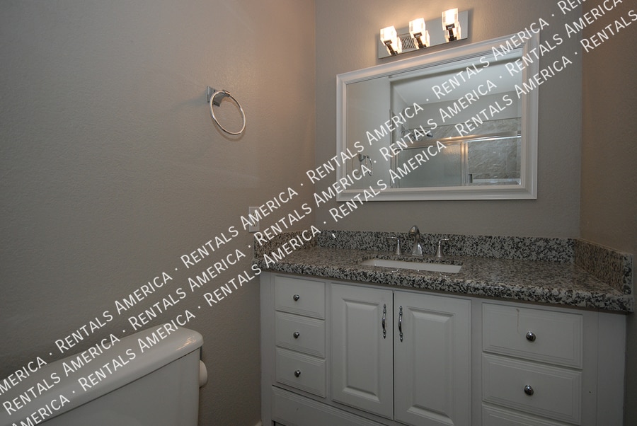 Building Photo - 3241 W Blackhawk Dr