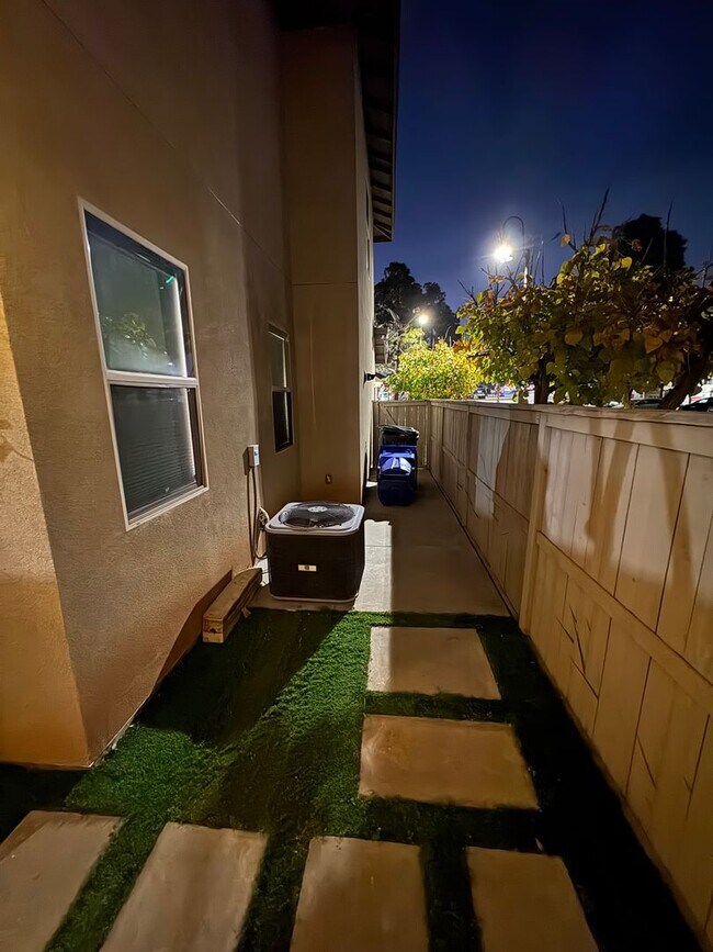 Building Photo - Imperial Beach Home Minutes from the beach