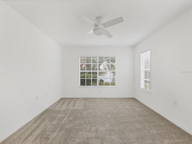 Building Photo - 8933 Manor Loop
