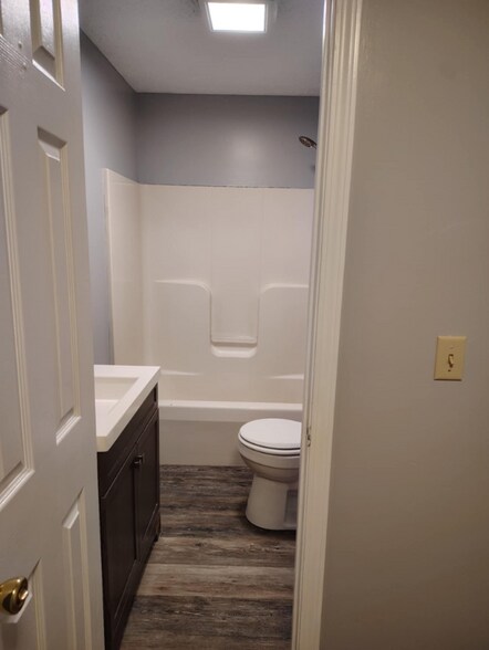 Building Photo - 939 Piedmont St