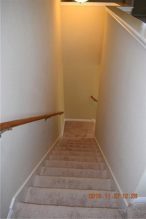 Building Photo - 313 N Heatherwilde Blvd