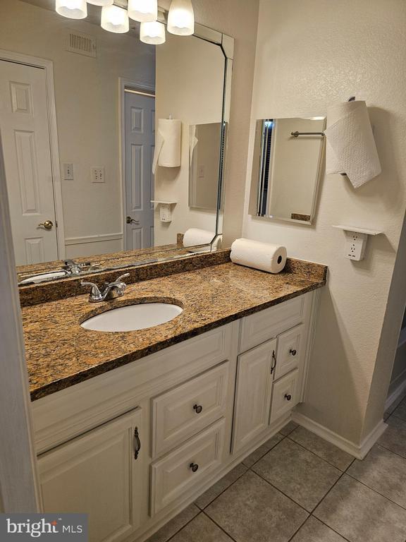 Building Photo - 3315 Wyndham Cir
