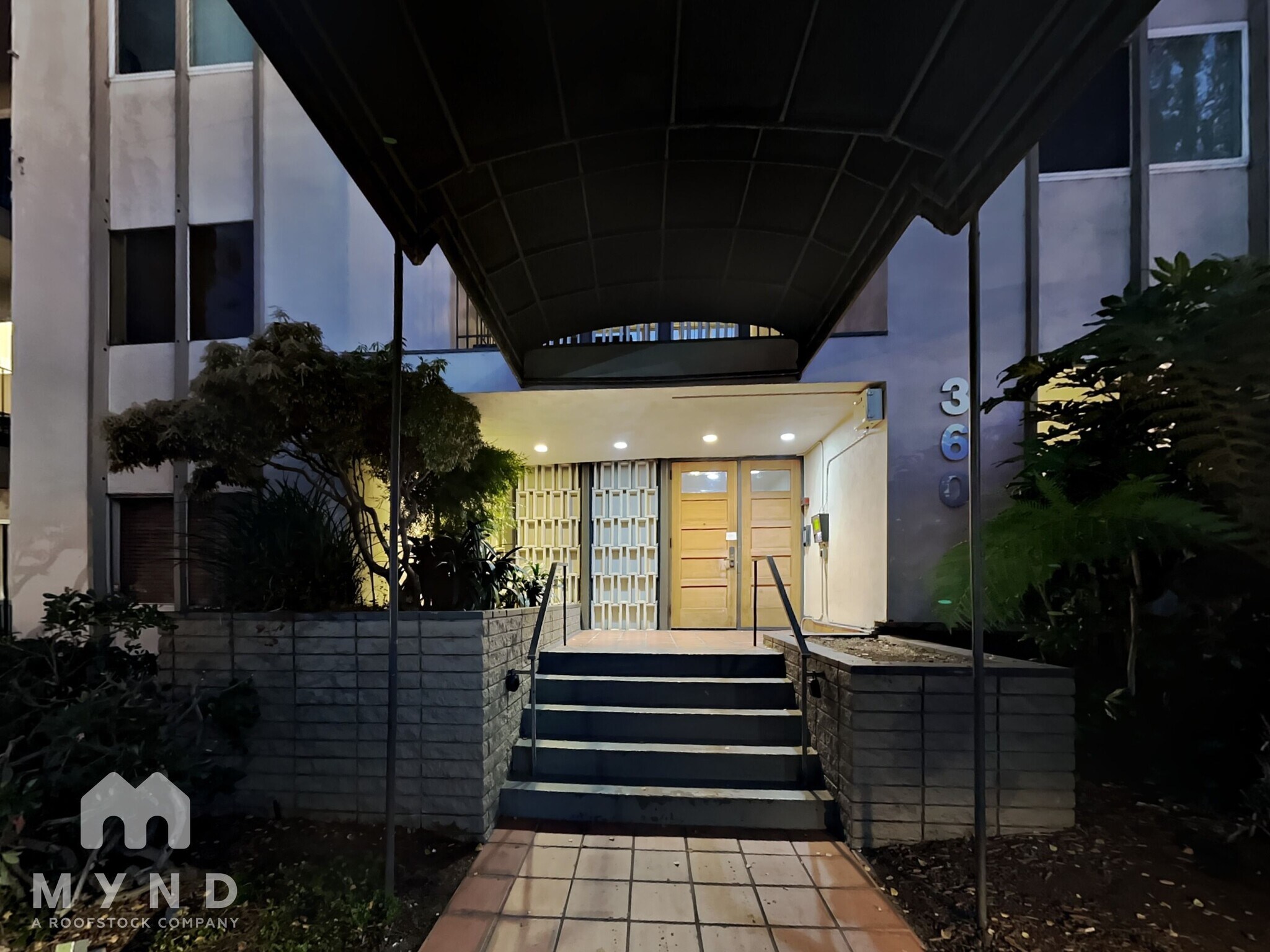 Building Photo - 360 Vernon St