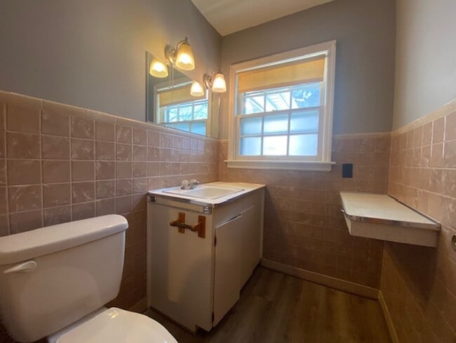 Building Photo - Welcome to this charming 3-bedroom, 1.5-bathroom double in the heart of Springfield, OH+