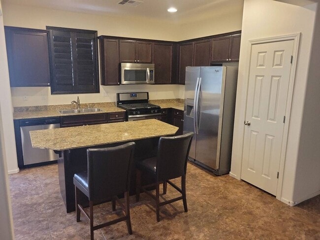 Building Photo - Stylish 3-Bedroom, 2.5-Bath Home with Loft in Providence