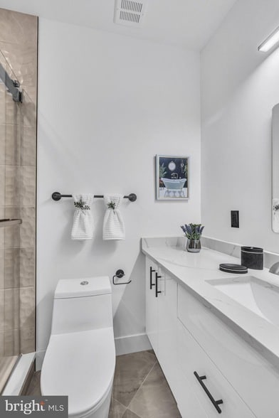 Building Photo - 1103 Fern St NW