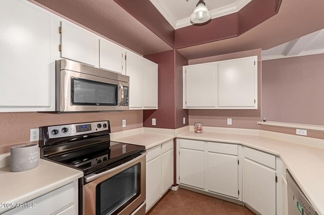 Building Photo - 3236 E Chandler Blvd