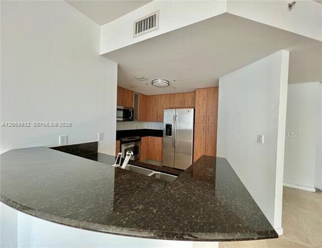 Building Photo - 7900 Harbor Island Dr