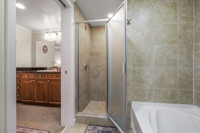 Building Photo - 121 N Monroe St