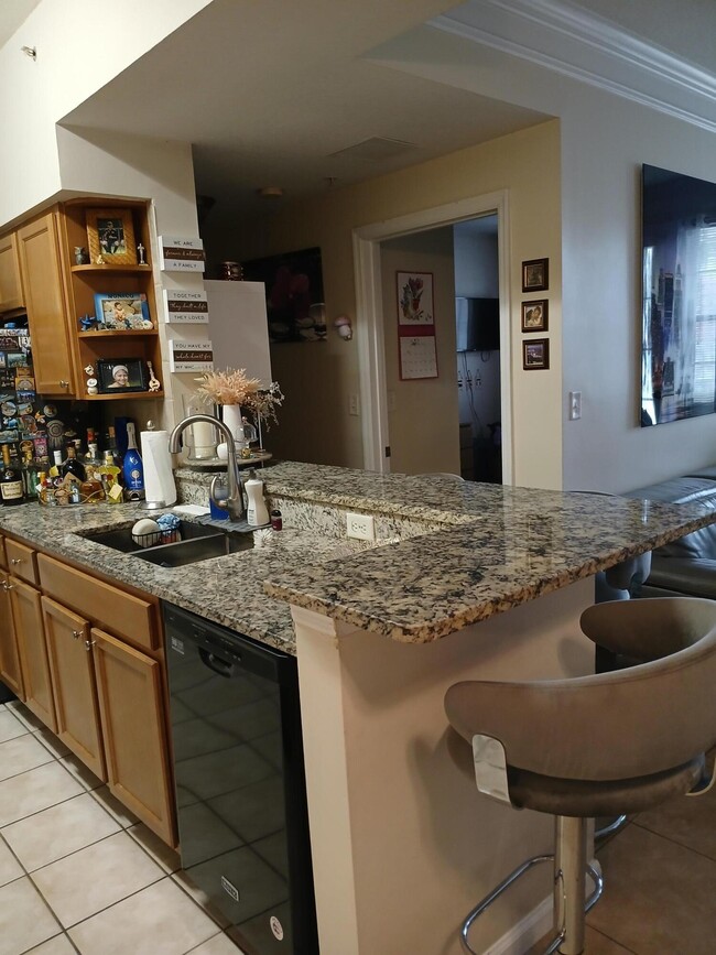 Building Photo - 9833 Baywinds Blvd