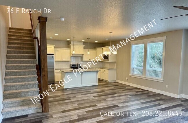 Building Photo - 76 E Ranch Dr
