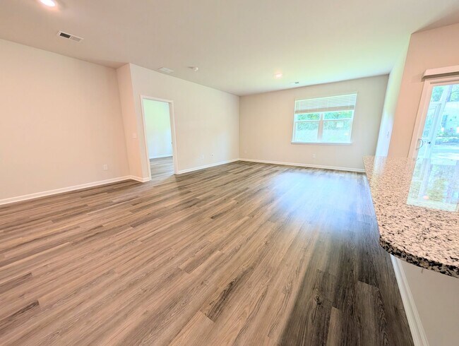 Building Photo - Brand New Home in Sand Ridge Park