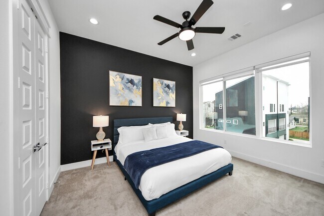 Building Photo - 531 Schweikhardt St