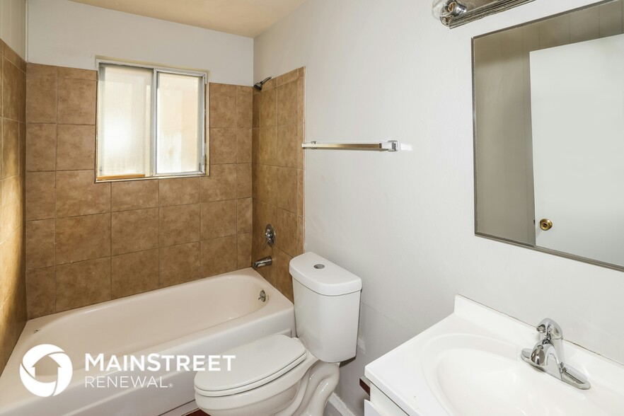 Building Photo - 5123 W Encanto Blvd