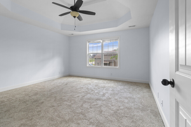 Building Photo - 2588 Hattington Dr