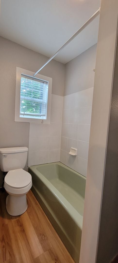 Building Photo - 744 SE Cleveland Ave