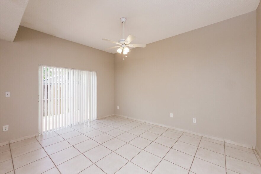 Building Photo - 16075 SW 112th Terrace