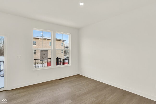 Building Photo - 4927 Gilet Dr