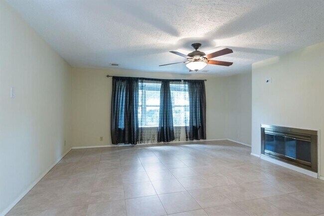 Building Photo - 17423 Baronshire Dr