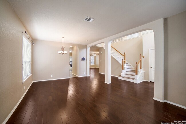 Building Photo - 2629 Hansel Heights