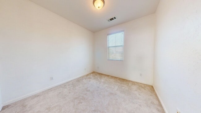 Building Photo - 5529 N Valdez