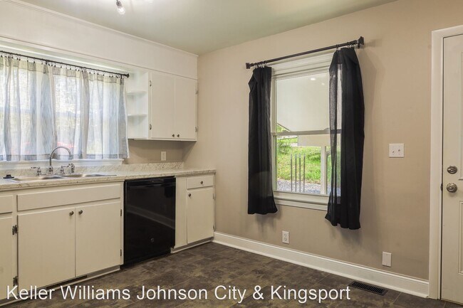 Building Photo - 2 br, 1 bath House - 617 Range St