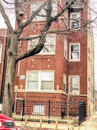 Building Photo - 2415 N Hamlin Ave