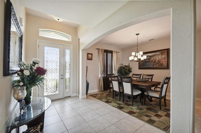 Building Photo - 6841 Bushnell Dr