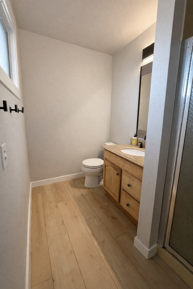 Building Photo - 2028 N Havichur Loop