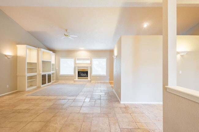 Building Photo - Beautiful home in the heart of Eagle