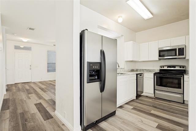 Building Photo - 2609 Van Buren Dr