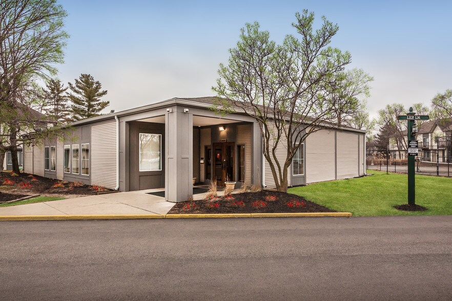 Garden Pointe Apartments 5005 Lily Ln Indianapolis IN 46254 Apartment Finder