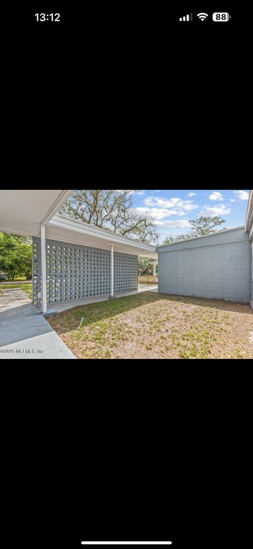 Building Photo - 9106 Jefferson Ave