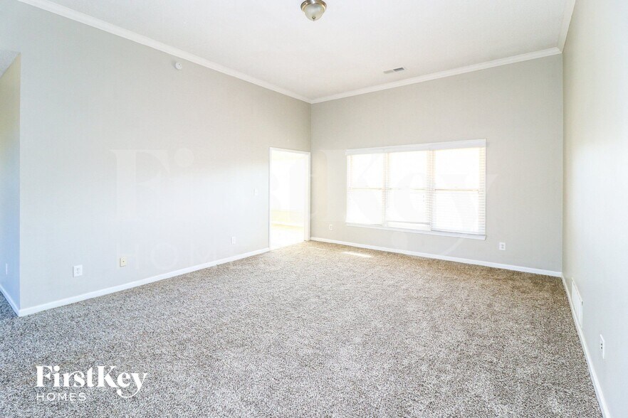 Building Photo - 9297 Sarsen Dr