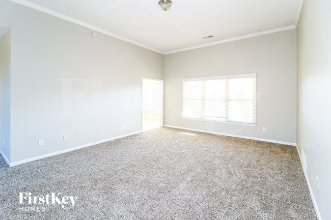 Building Photo - 9297 Sarsen Dr