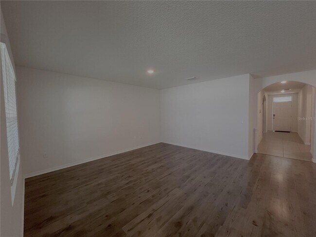 Building Photo - 5001 SW 97th Pl