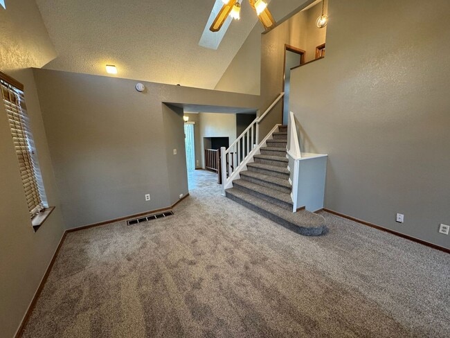 Building Photo - Well Kept 3 BED/2 BA Home in Westminster - AVAILABLE 6/5