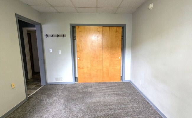 Building Photo - 123 W Colby St