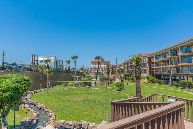 Building Photo - 9520 Seawall Blvd