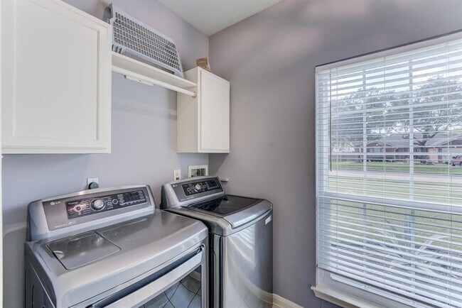 Building Photo - 14403 Cypress Green Dr