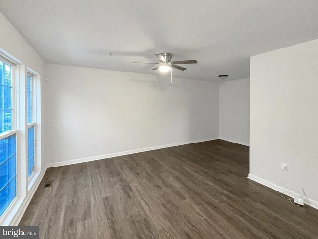 Building Photo - 4719 Rollingdale Way