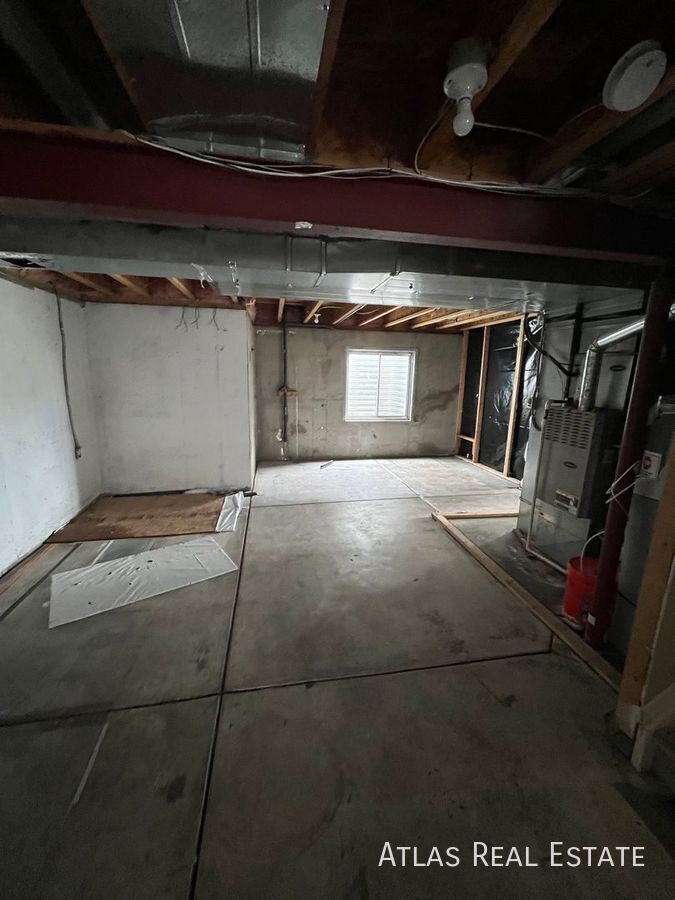 Building Photo - 15812 E 107th Ave