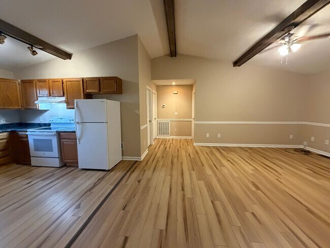 Building Photo - Three Springs Rd. 2188-2190