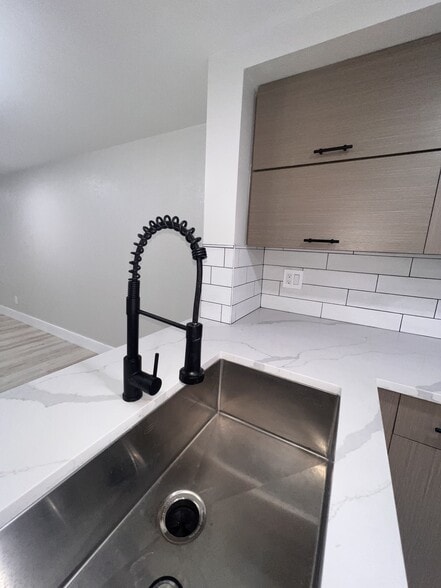 Building Photo - 4746 NW 89th Ave