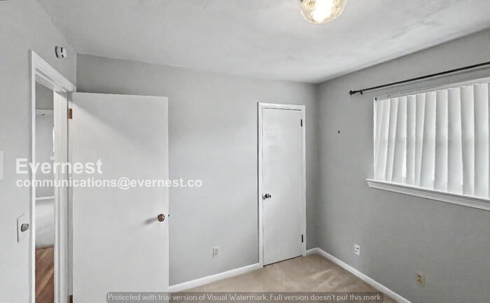 Building Photo - 331 Serena Dr